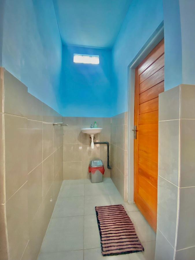 Sawitri Homestay Padangbai  Extérieur photo
