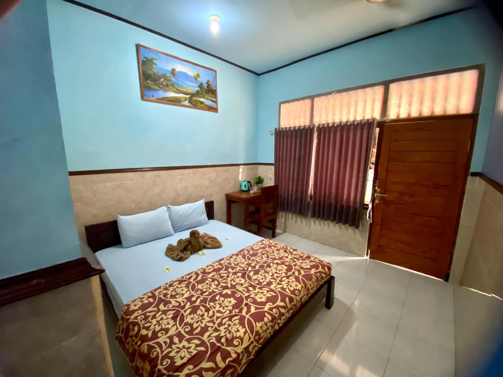 Sawitri Homestay Padangbai  Extérieur photo