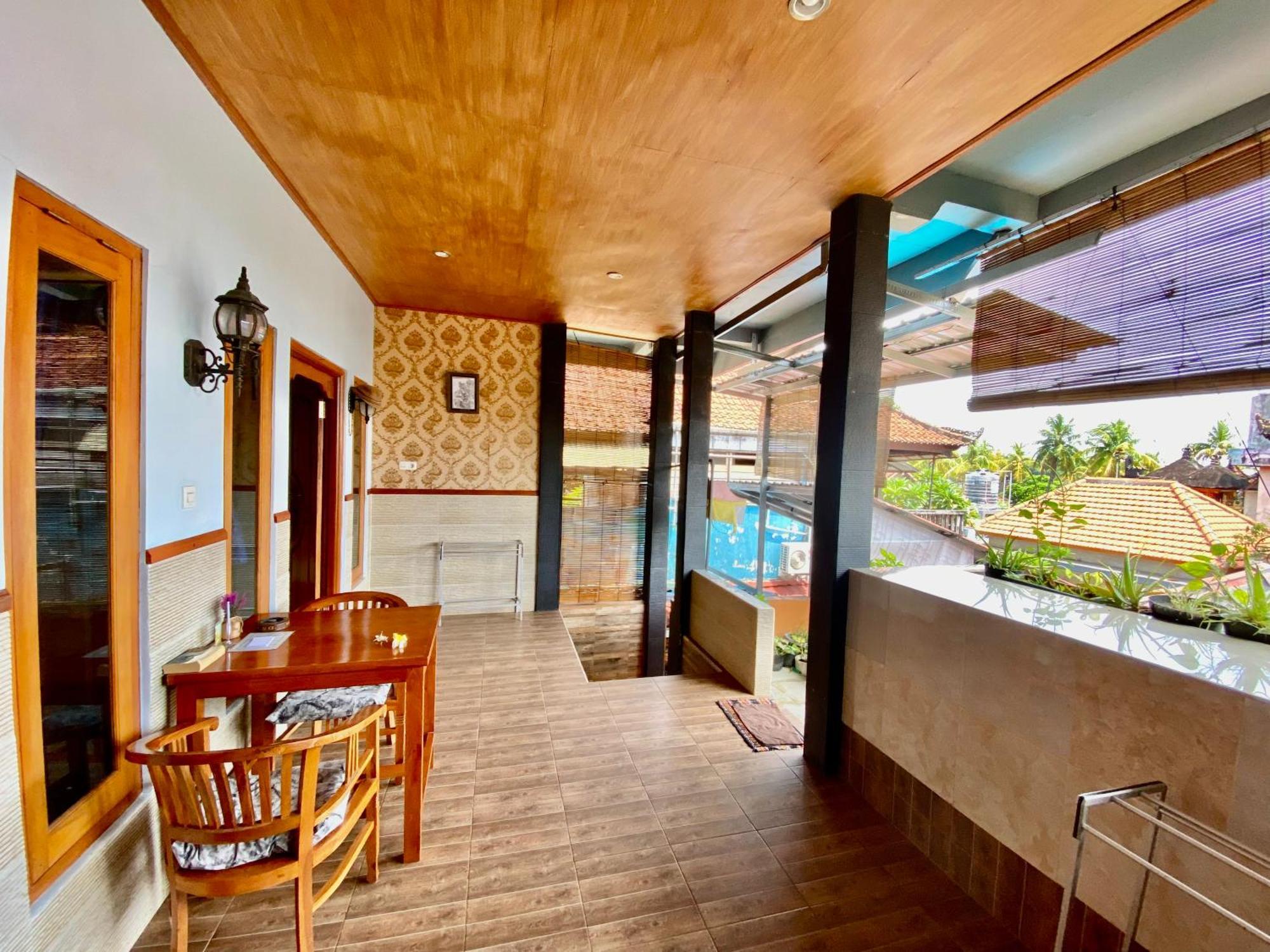 Sawitri Homestay Padangbai  Extérieur photo