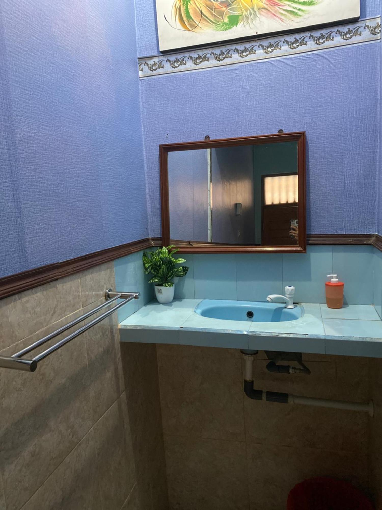 Sawitri Homestay Padangbai  Extérieur photo