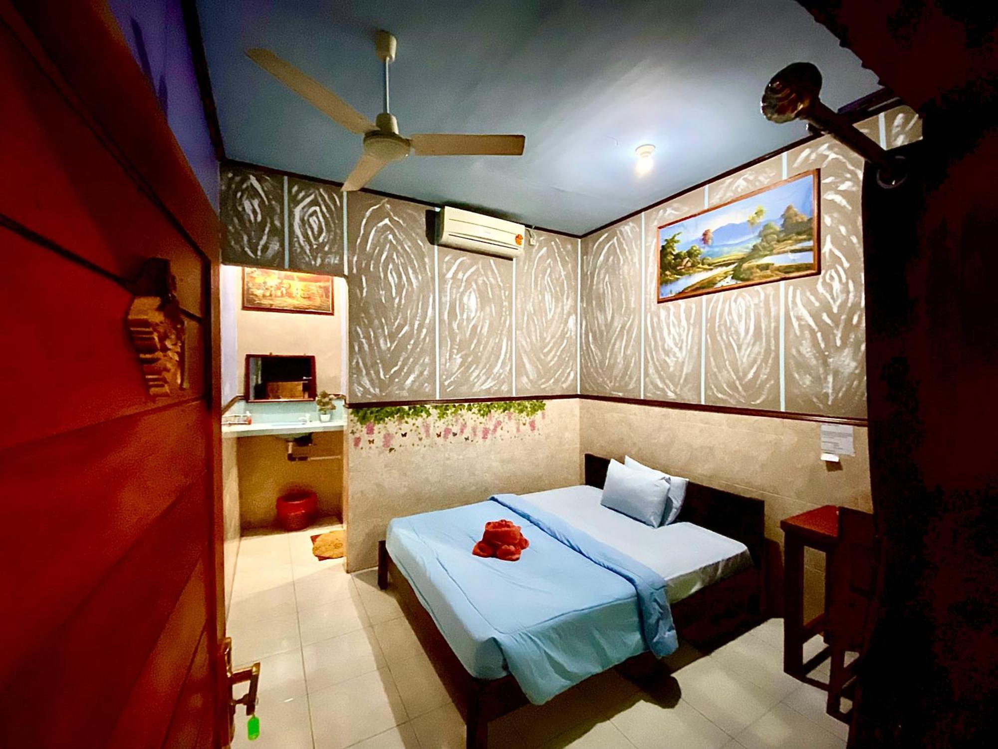 Sawitri Homestay Padangbai  Extérieur photo