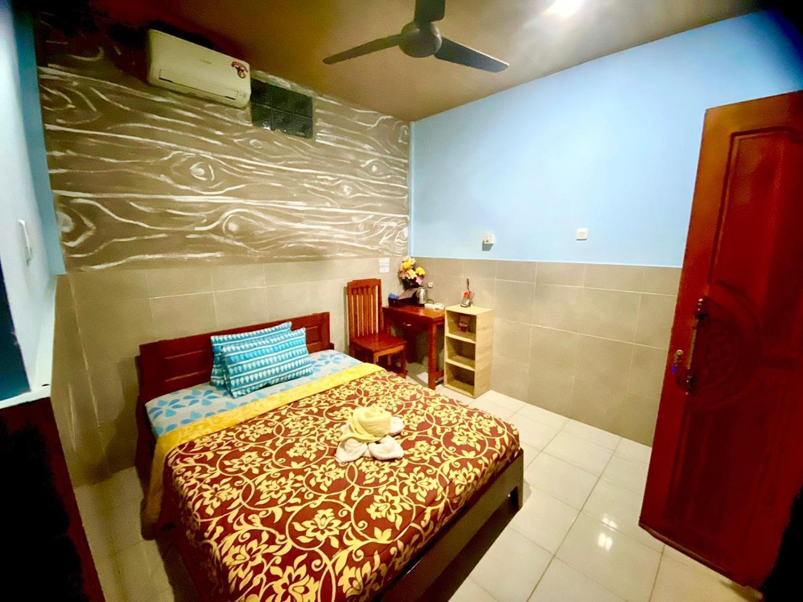 Sawitri Homestay Padangbai  Extérieur photo